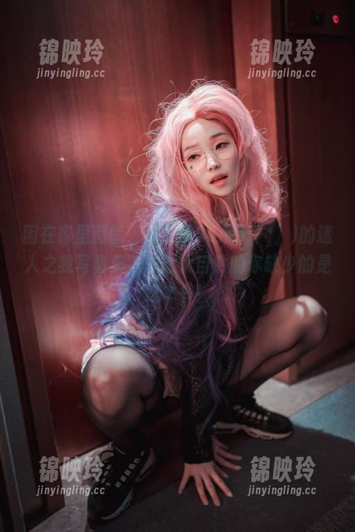困在家里别慌，快下载Bambi(밤비)的迷人之我写真集，想念大自然的你缺少的是这本书！