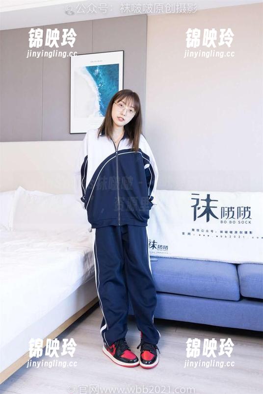 BoBoSocks袜啵啵 - “就爱熊熊的NB运动鞋照片”，资源里藏着的小欢喜。