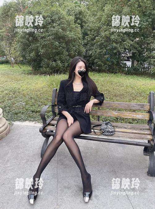 微密圈 - July芝岚车内合集——说好的出发，结果在车里停下来…