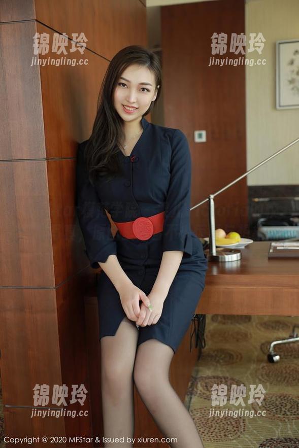 MFStar模范学院 - 果儿Victoria的校服写真，原图里藏着不少惊喜与想象