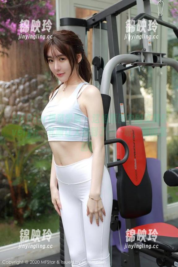 MFStar模范学院 - 这组原图中的艾莉Evelyn，礼服让人想到了……呃，别的东西！