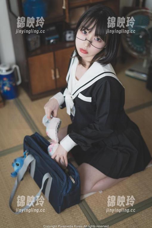 Uhye(이유혜)的睡衣资源，高清中蕴藏的不止是治愈，还有那种懒洋洋的吸引力。