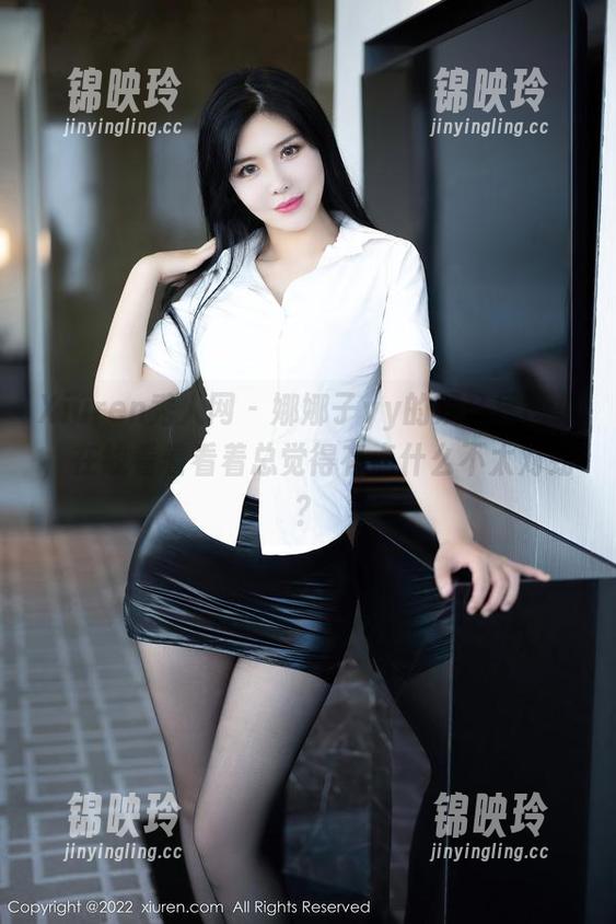 Xiuren秀人网 - 娜娜子yy的双马尾图集，在线看着看着总觉得有点什么不太对劲？