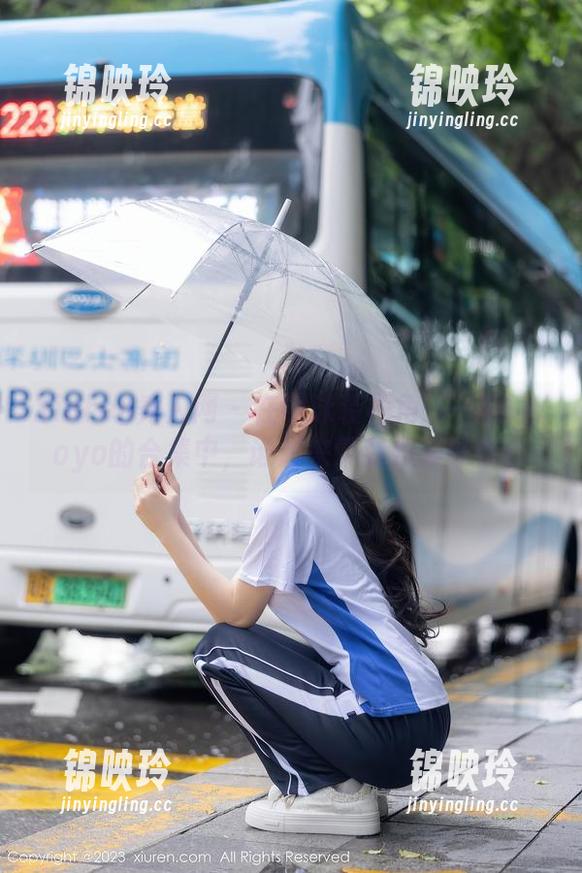 Xiuren秀人网 - 在线泳装视角——雨瞳Yoyo的合集中，谁想来帮我拉紧泳带？