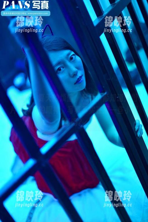 pans - 夏天的烦恼，只有小青知道：图片里闪烁的眼神，写真其实在搞一些小情愫吗？