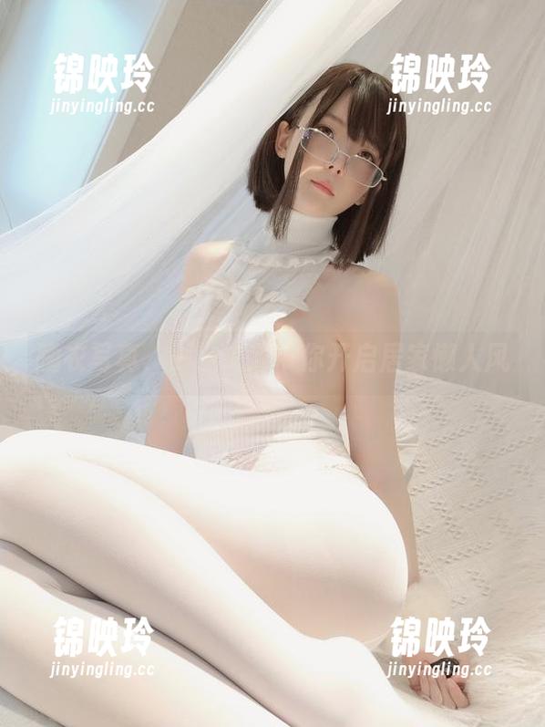 睡衣写真，一小央泽带你开启居家懒人风