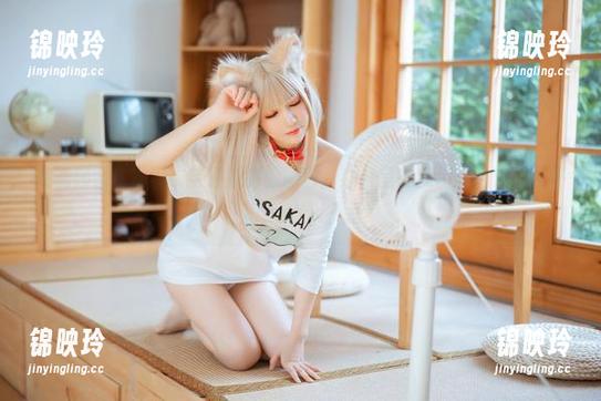 高能预警！乖乖衣宝最新制服图包，办公室的我都想开个校园怀旧party了。