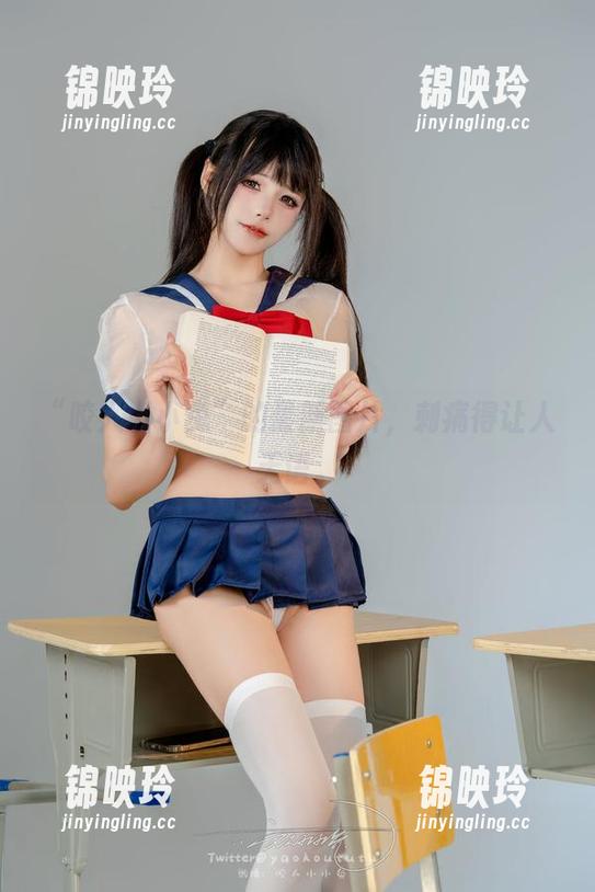 “咬人小小兔”的最新图片，刺痛得让人无语。