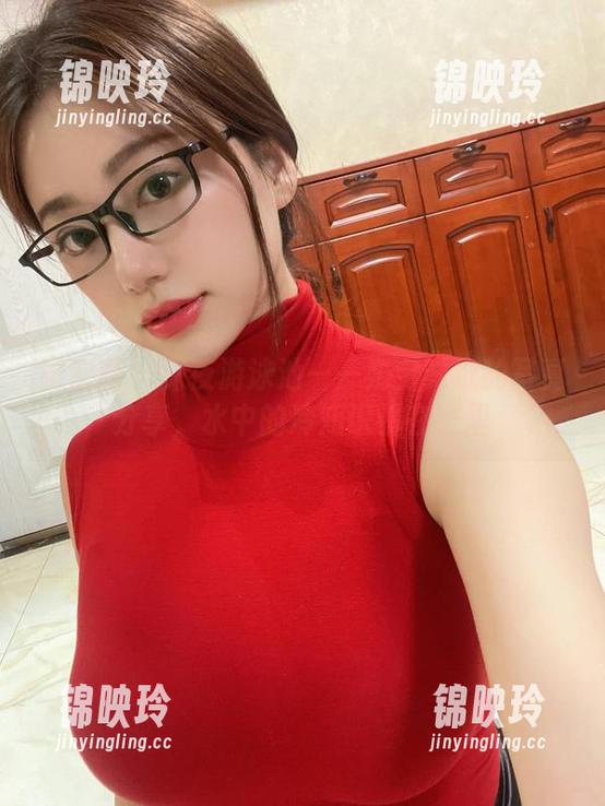 微密圈 - 深夜游泳池——奶宝妹纸的写真分享，水中的冷知识都在这里