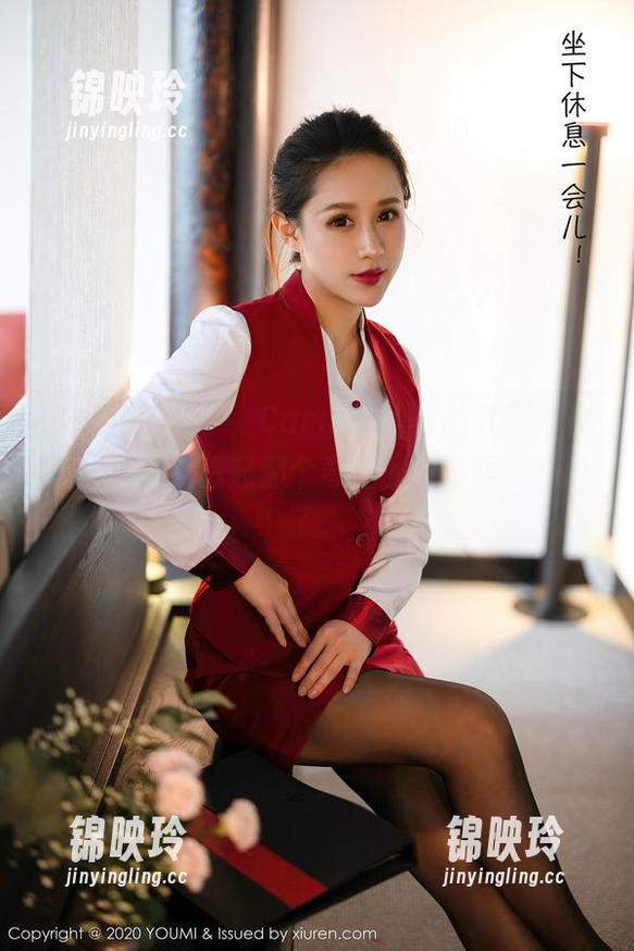 尤蜜荟 - 对了，Carol周妍希的礼服写真集，竟让我想起那个奇怪的梦，唔…不说了。