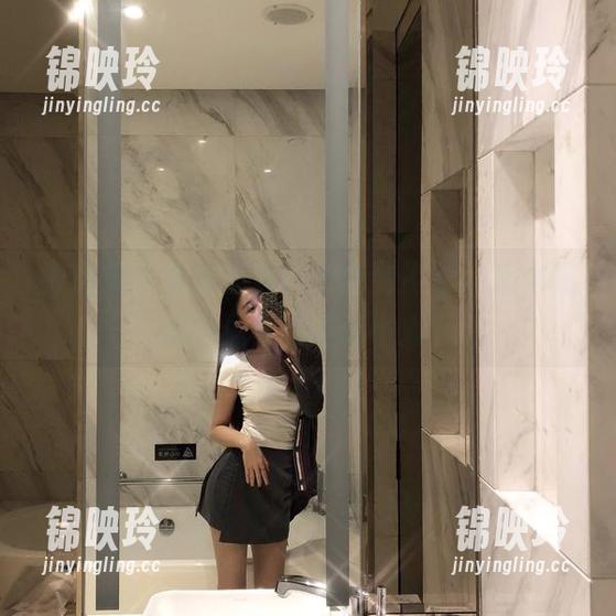 微密圈 - 温馨居家，更新到不行，有你喵的写真集也有点小火。