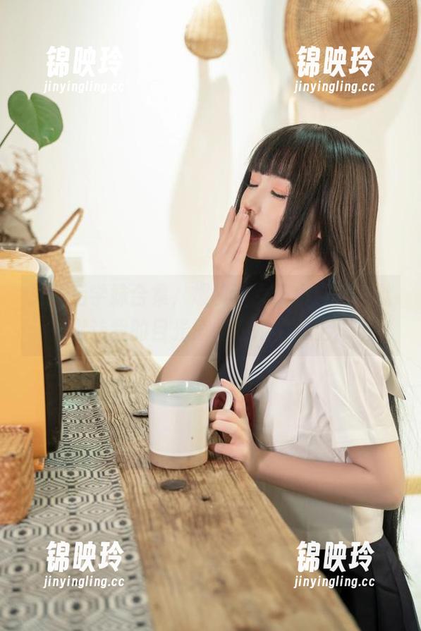 更新后学妹合集，爆机少女喵小吉竟然默默让我的目光停留在她们身上。
