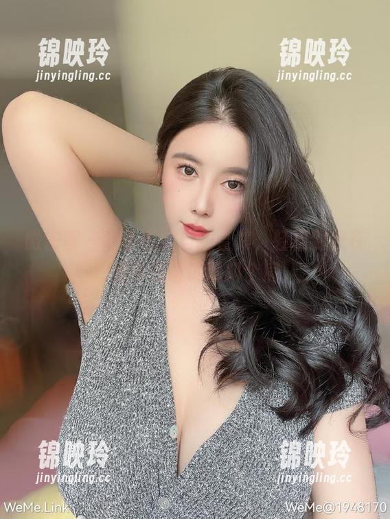 微密圈 - 猪小七的自拍合集，轻松到我在想是不是该试试抖个肩。