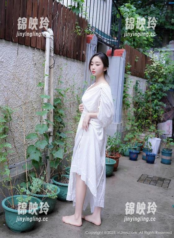 秀人网 - 小心，优琪琪子yuki的私拍美足图片正在悄悄占领我的脑海！