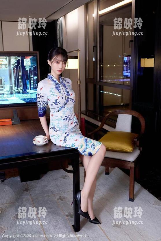 秀人网 - 观看宋KiKi的御姐气息，别问我为什么就这感慨，原图是个很合理的理由！