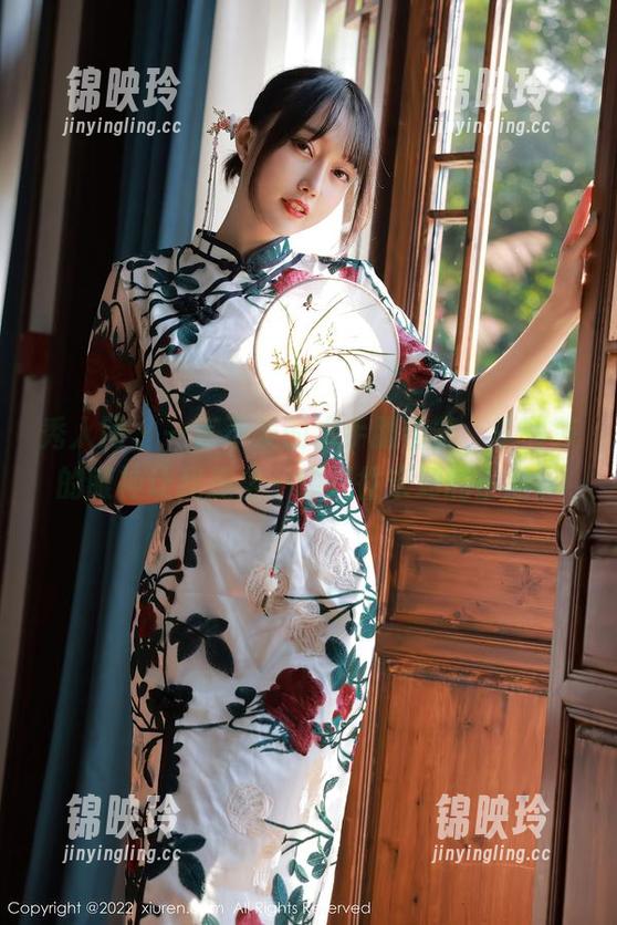 秀人网 - 一言不发的水手服合集，李丽莎的眼神让我想坐一趟开往未知的小船。