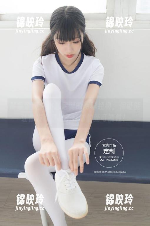 紧急企划 - 小恩定制的网球经典，保证能让你发现穿裙子打球的新可能性！