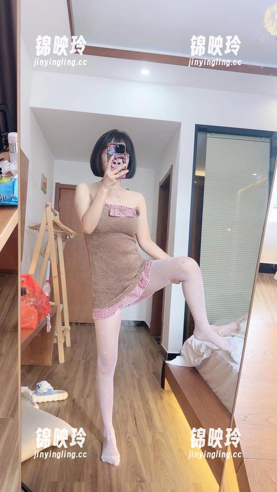 微密圈 - 胜利的小生活来了！必看的白裙美图，连风都忍不住变身“造型师”！