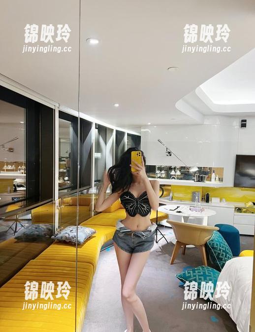 微密圈 - 教室新上架！葛征的最新作品，老师已失业？