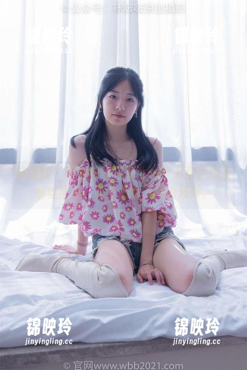 袜啵啵 - 表情管理不要太好！小甜豆最新黑丝图片，完全颠覆了我的预期。
