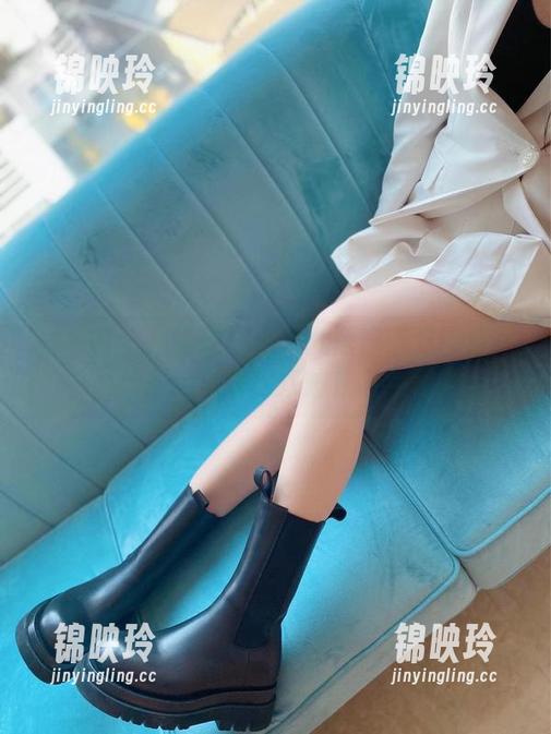 微密圈 - 精选软妹小九九黑丝玉足图集——为什么我觉得这双脚在向我眨眼？