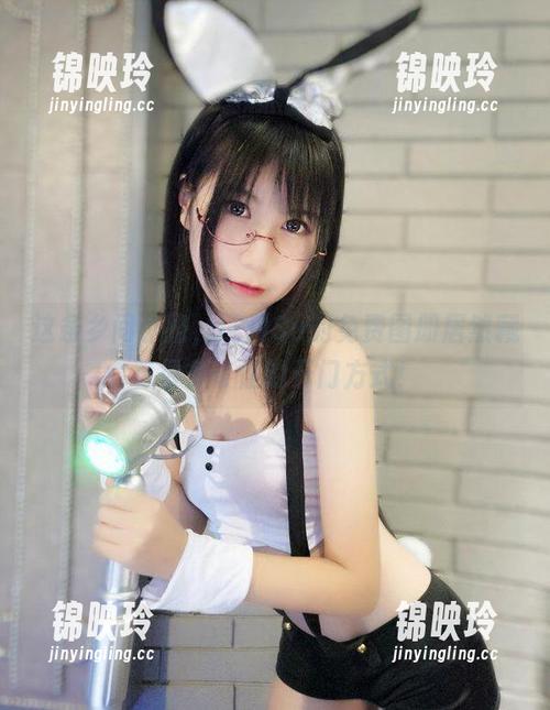 这条乡间小路，逐月Su的免费图册居然藏着很多奇怪的开门方式！