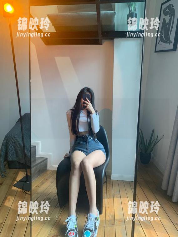 微密圈 - 高清黑色蕾丝：陈佩奇在魅惑的边缘穿行，快来下载吧，不然真要错过了。