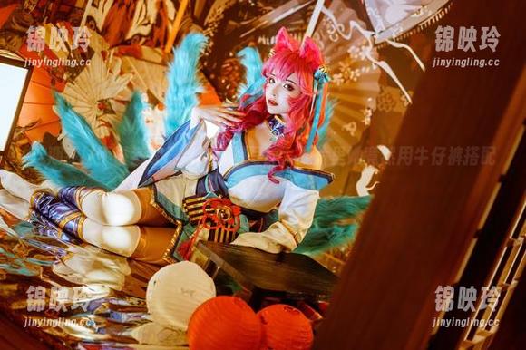 这期雯妹不讲道理最新牛仔裤写真，照片里她竟然用牛仔裤搭配魔法？！