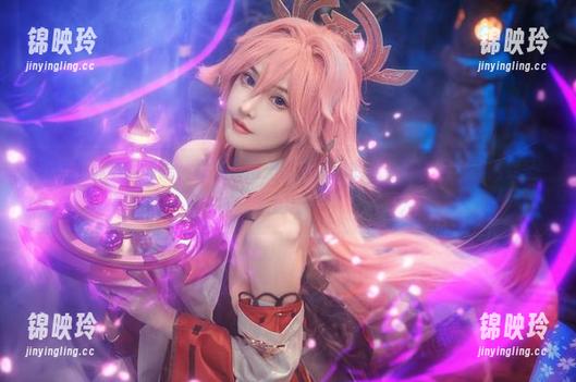 原图也能随风而逝，露儿大魔王跟伊芙琳的双合作，当然不需要圣光加持！
