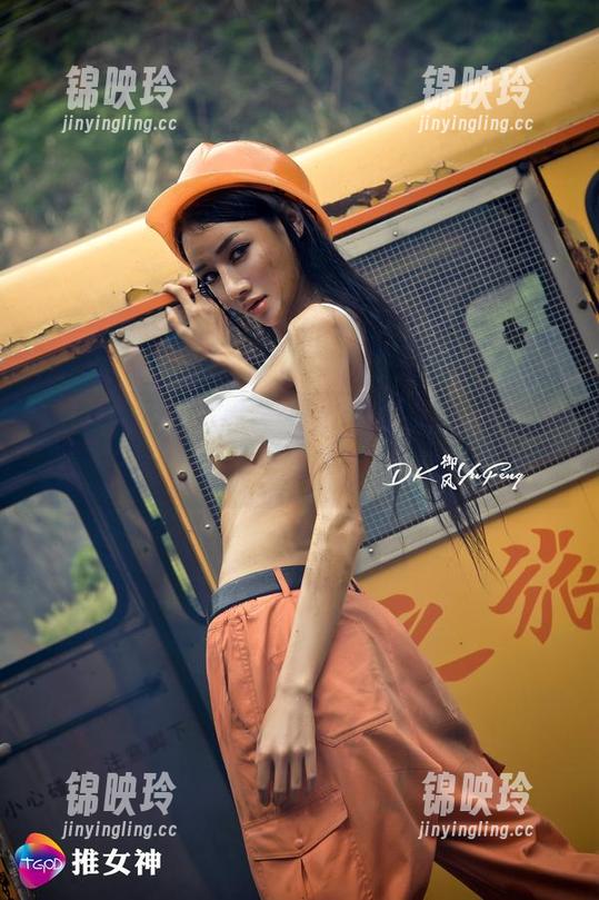 青豆客 - 一组教室写真，咋就能引发梁晶莹这个“经典”的回忆？
