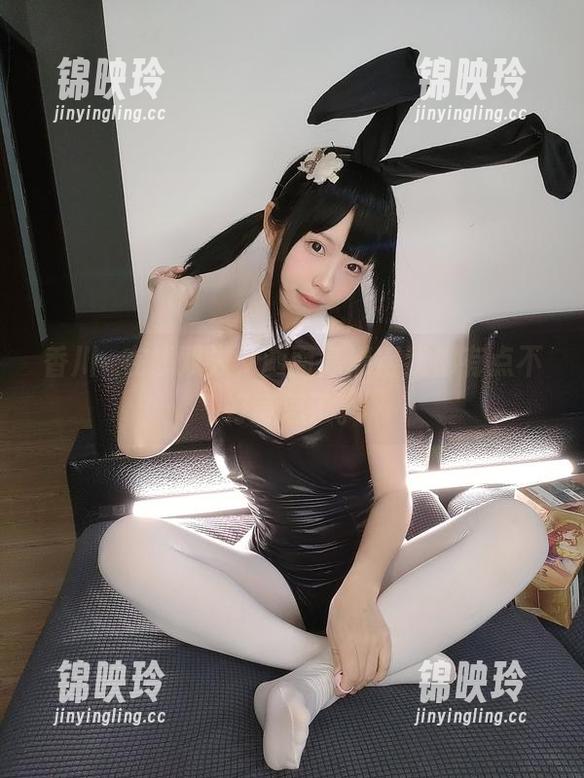 香川澪在线双人，画面高清得我都有点不好意思了。